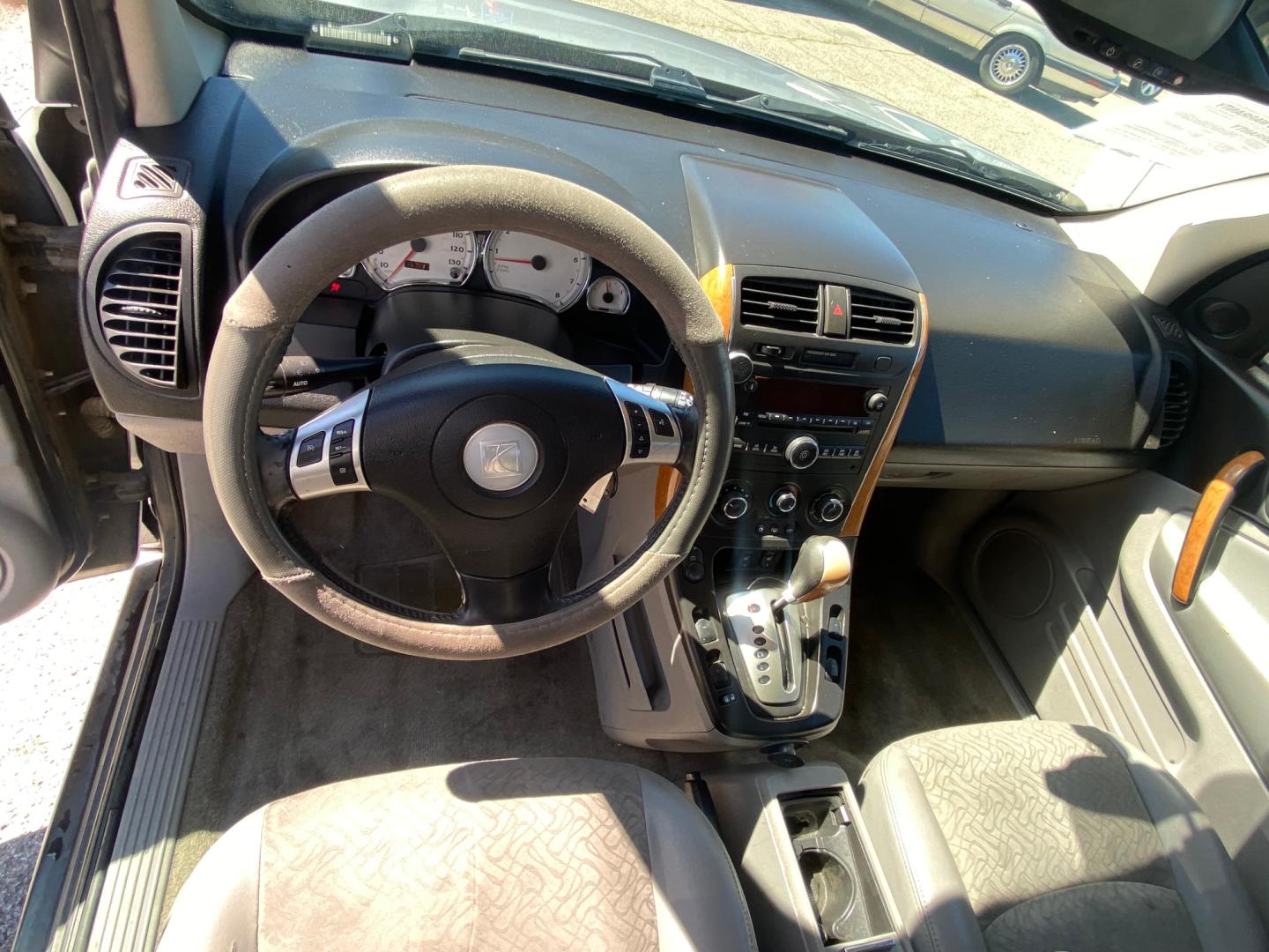 2006 /GREY Saturn Vue (5GZCZ534X6S) with an V6 3.5L engine, AUTOMATIC transmission, located at 44356 Date Ave., Lancaster, CA, 93534, (661) 945-6555, 34.688919, -118.139374 - Photo#2